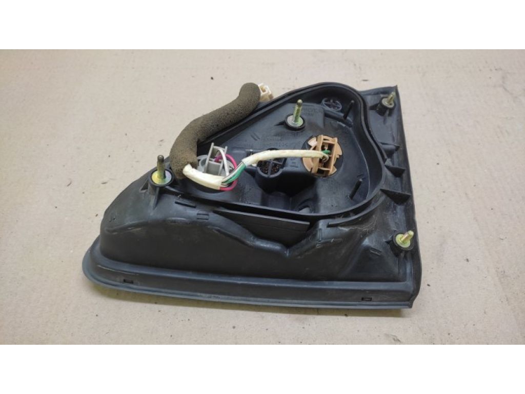 81590-48030 | Ліхтар внутрішній лів. LEXUS RX300 98-03 - Фото 6