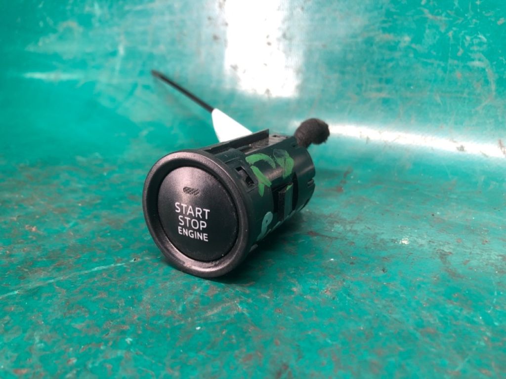 BJS7-66-3S0 | Кнопка Start-Stop MAZDA 3 BM 13-19 - Фото 3