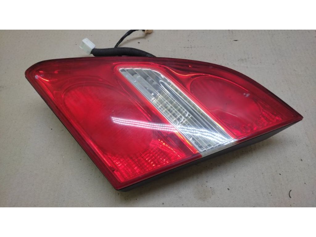 81581-50110 | Фонарь внутренний прав. LEXUS LS430 00-06 - Фото 2