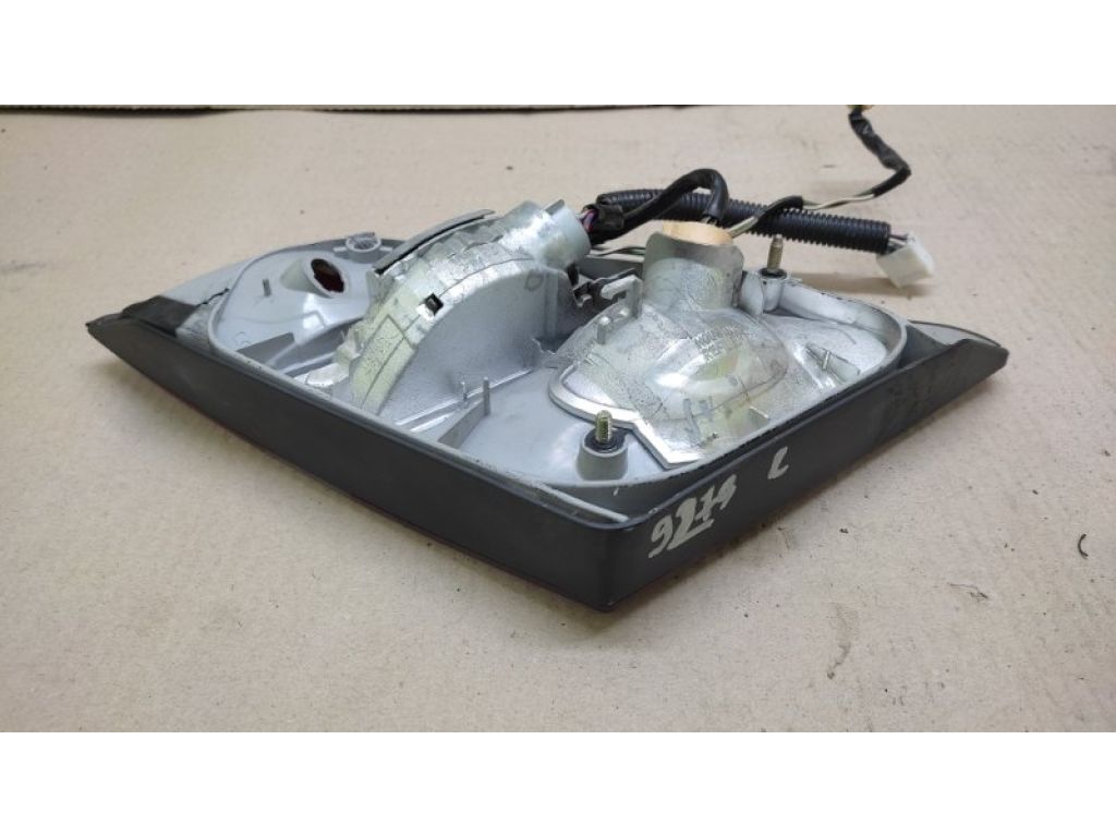 81581-50110 | Фонарь внутренний прав. LEXUS LS430 00-06 - Фото 3