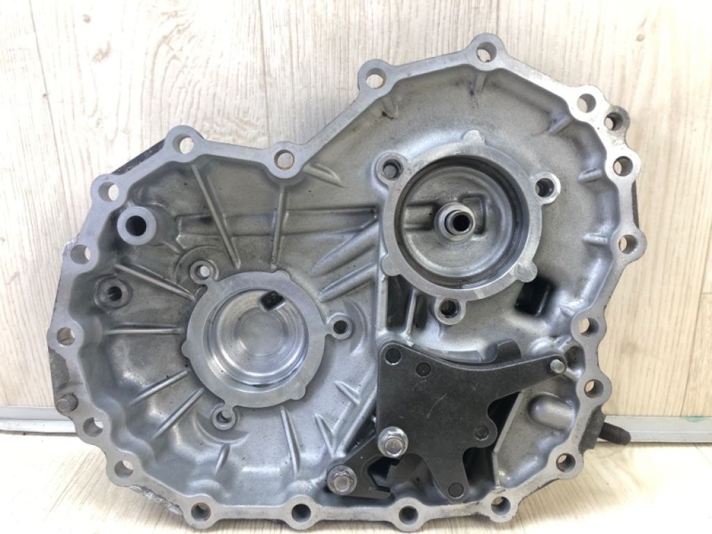 Кришка АКПП задн. MITSUBISHI OUTLANDER XL 05-13