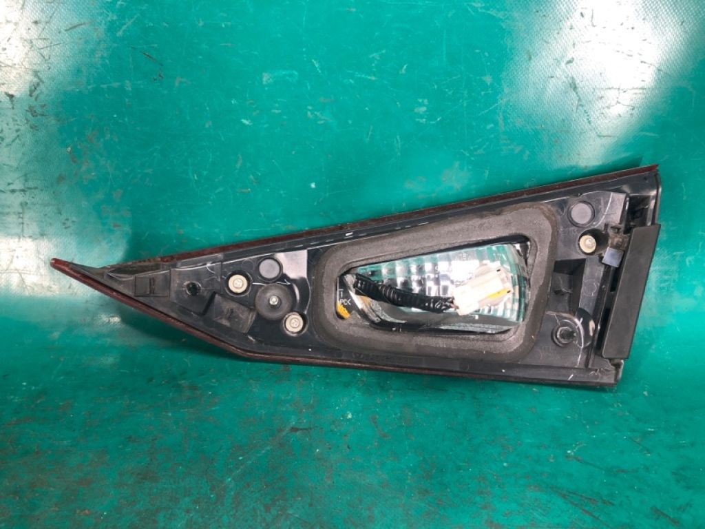 B45A-51-3G0 | Фонарь внутренний лев. MAZDA 3 BM 13-19 - Фото 7