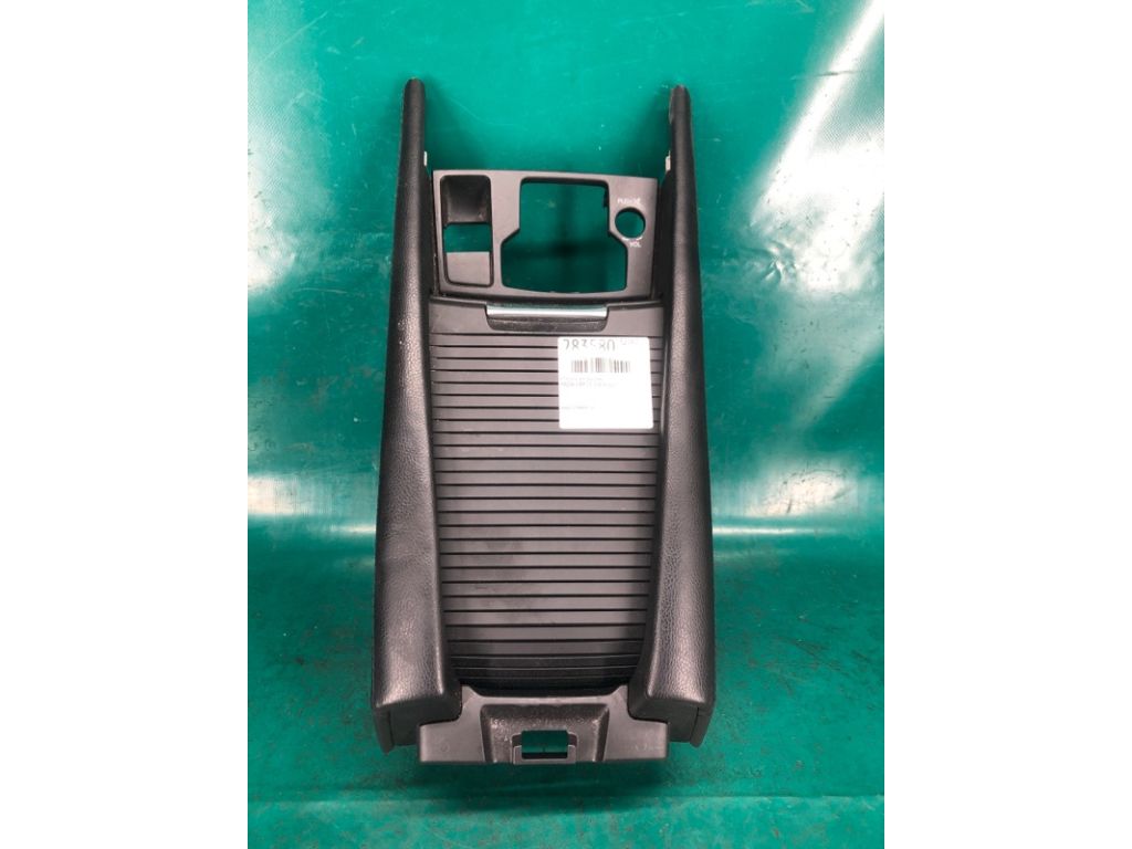 BBVK64320A02 | Консоль центральная MAZDA 3 BM 13-19