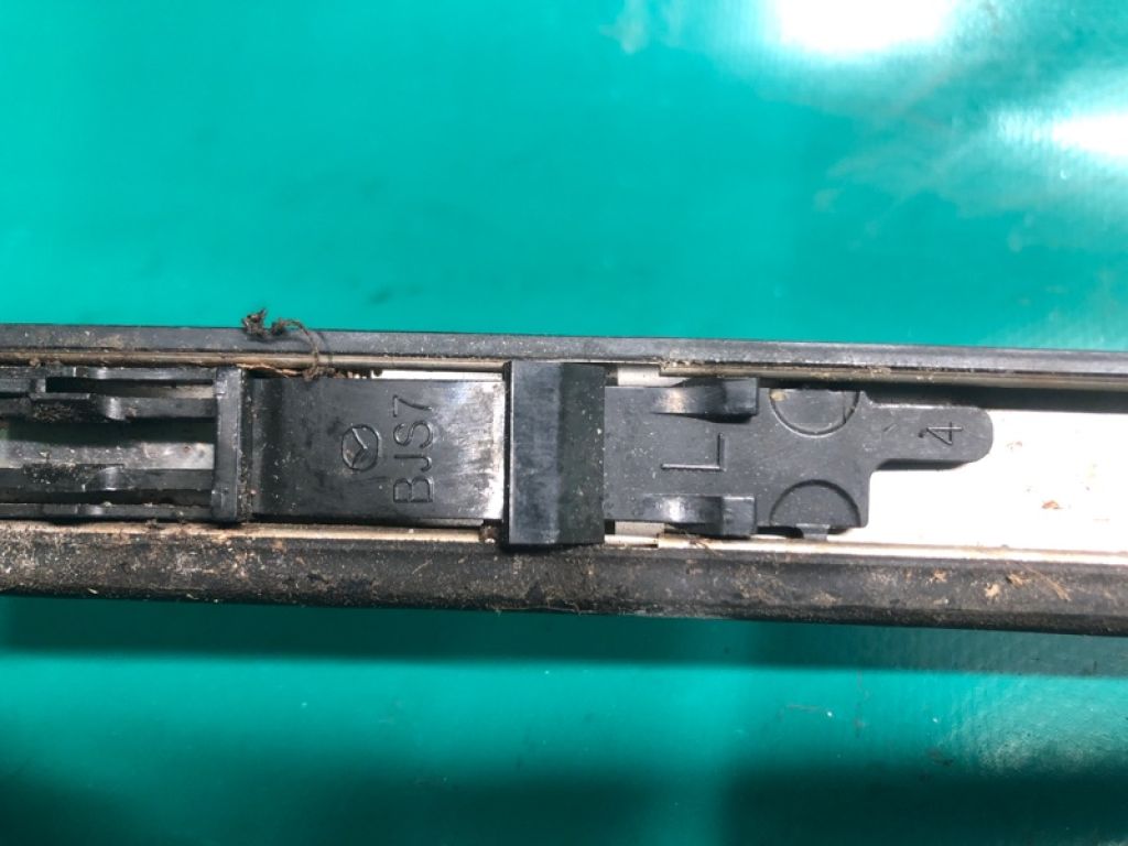 BJS7-50-9L0 | Молдинг даху лів. MAZDA 3 BM 13-19 - Фото 9