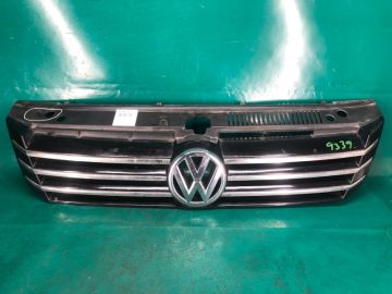 Решетка радиатора VOLKSWAGEN PASSAT B7 11-15