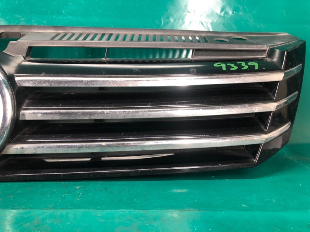 561 853 651 C OQE | Решітка радіатора VOLKSWAGEN PASSAT B7 11-15 - Фото 8