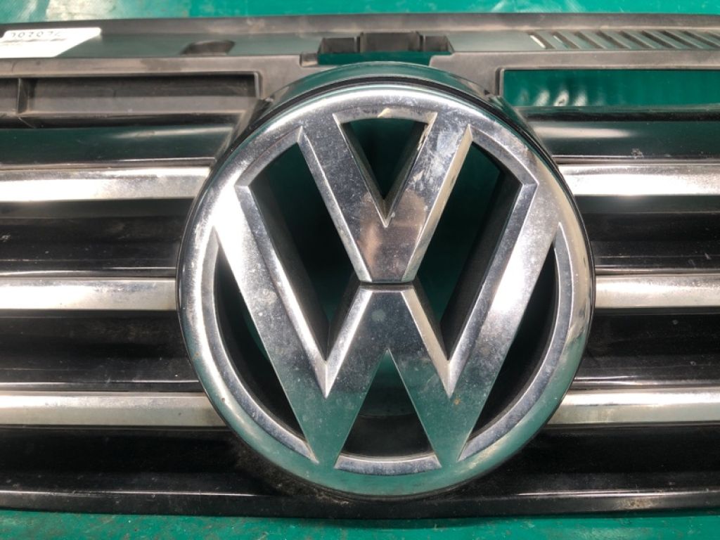 561 853 651 C OQE | Решітка радіатора VOLKSWAGEN PASSAT B7 11-15 - Фото 9