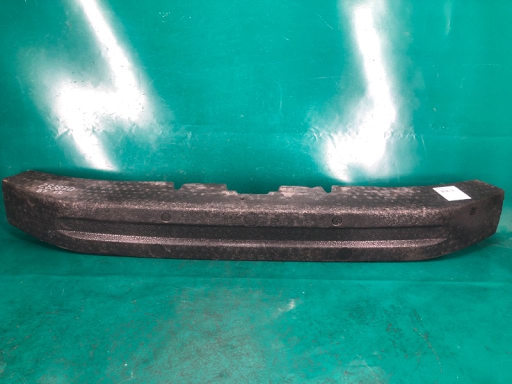 561 807 248 | Наповнювач бампера передній VOLKSWAGEN PASSAT B7 11-15