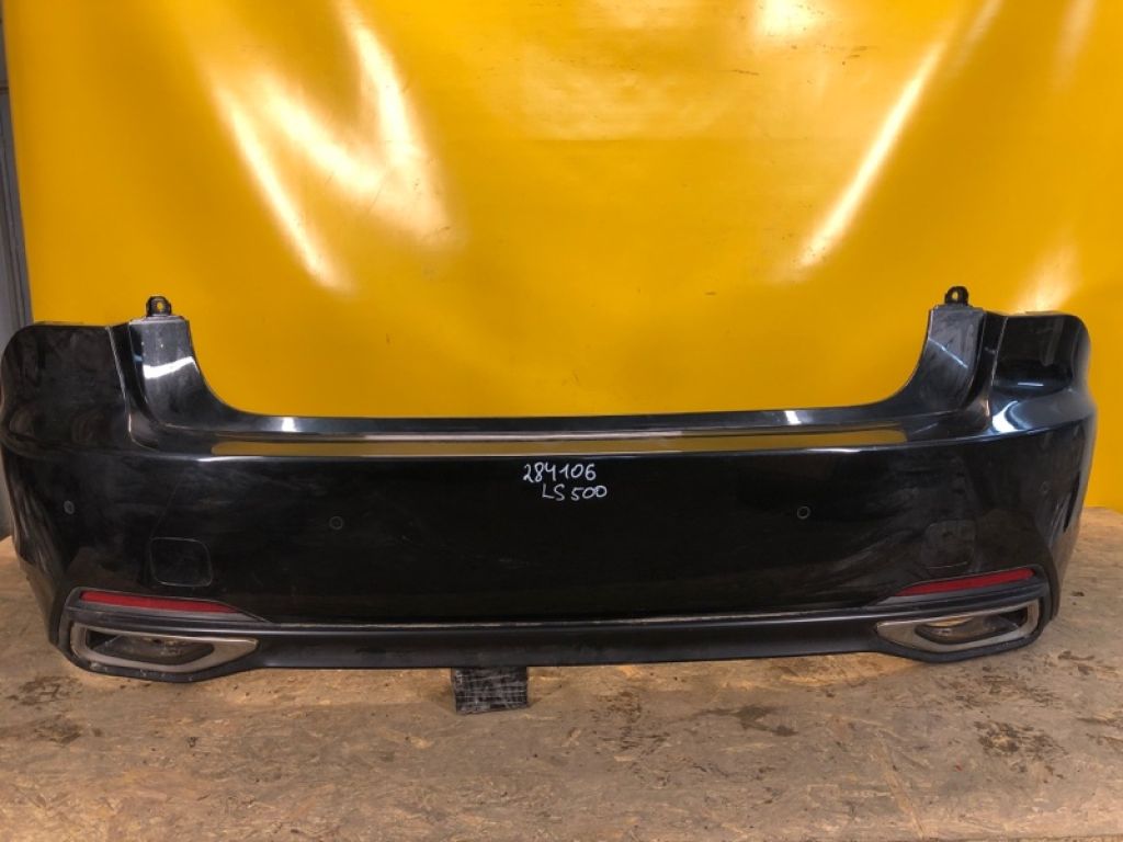 5215950938 | Бампер задний LEXUS LS500 18-