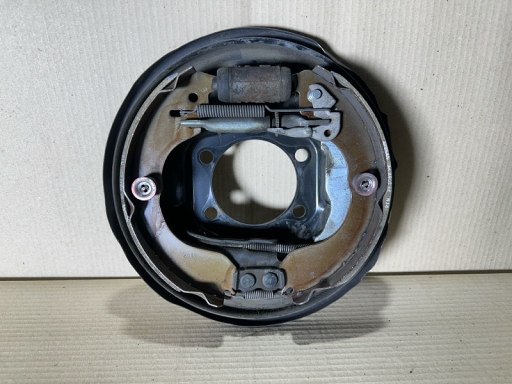 44020-1KL0A | Тормозной механизм задн. прав. NISSAN JUKE 10-19