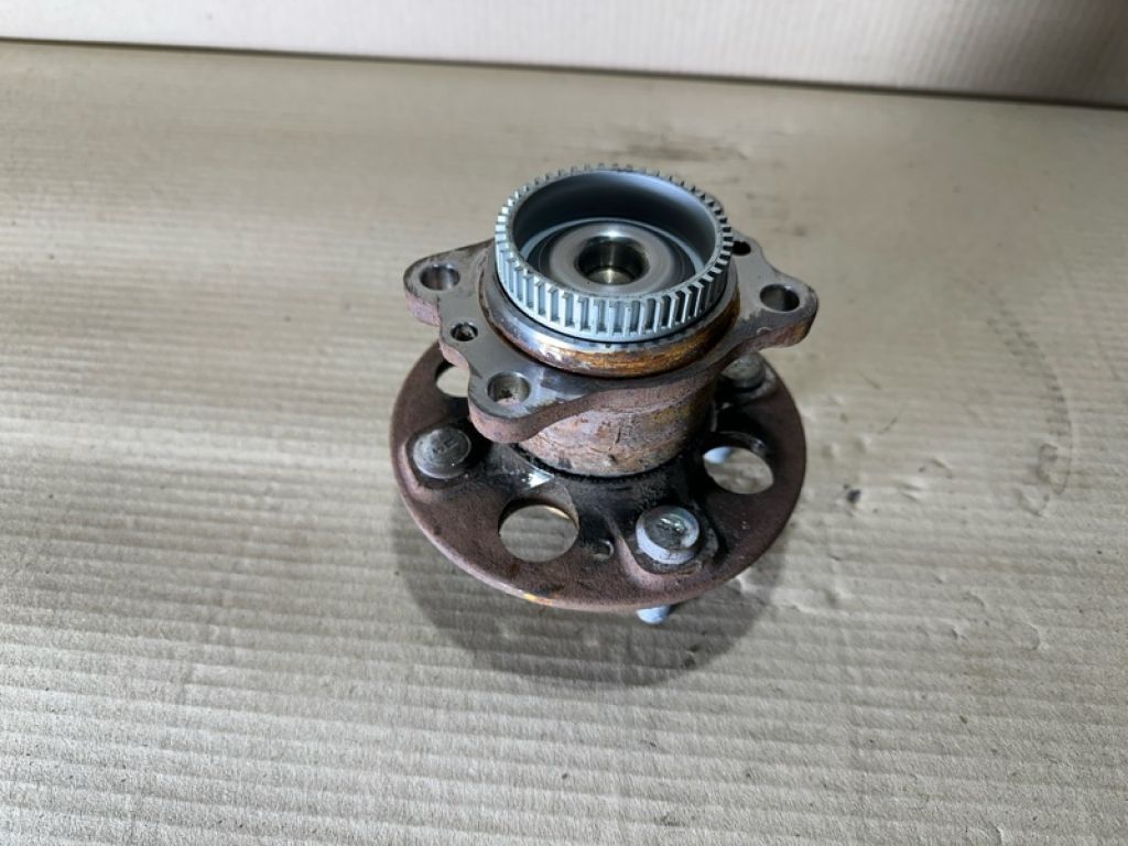 52750-0U000 | Маточина колеса задн. HYUNDAI ACCENT RB 10-