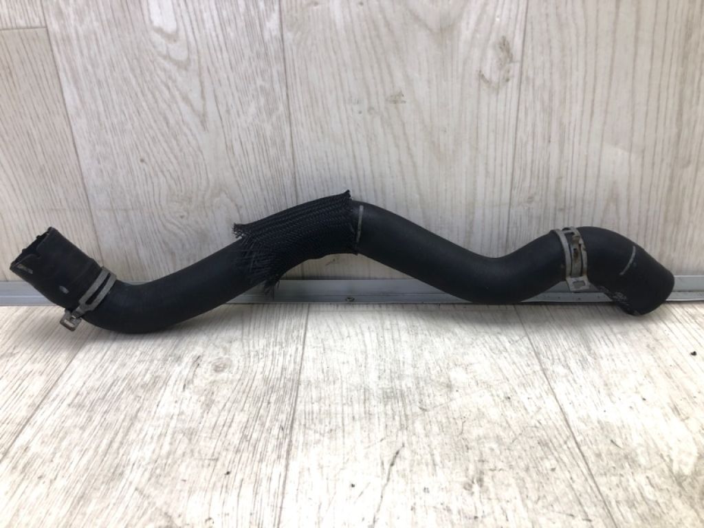 CV6Z-8260-K | Патрубок системи охолодження FORD FOCUS 10-18 - Фото 2