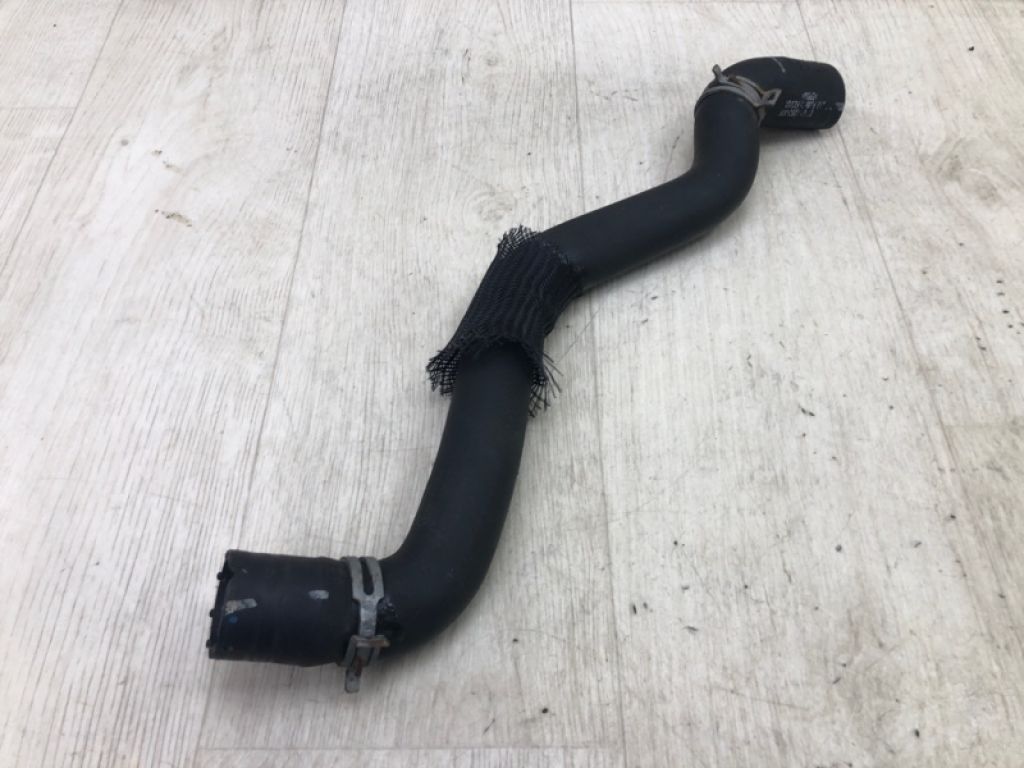 CV6Z-8260-K | Патрубок системи охолодження FORD FOCUS 10-18 - Фото 3