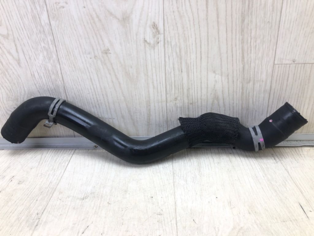 CV6Z-8260-K | Патрубок системи охолодження FORD FOCUS 10-18 - Фото 2