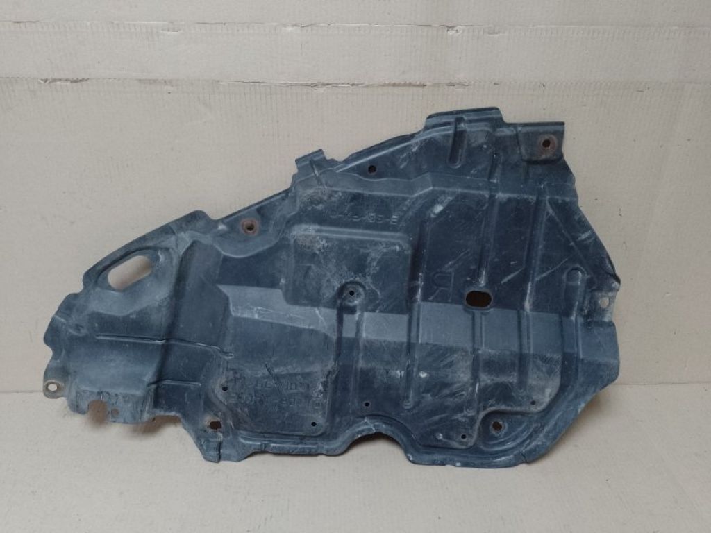 51441-33110 | Захист двигуна прав. TOYOTA CAMRY 40 06-11