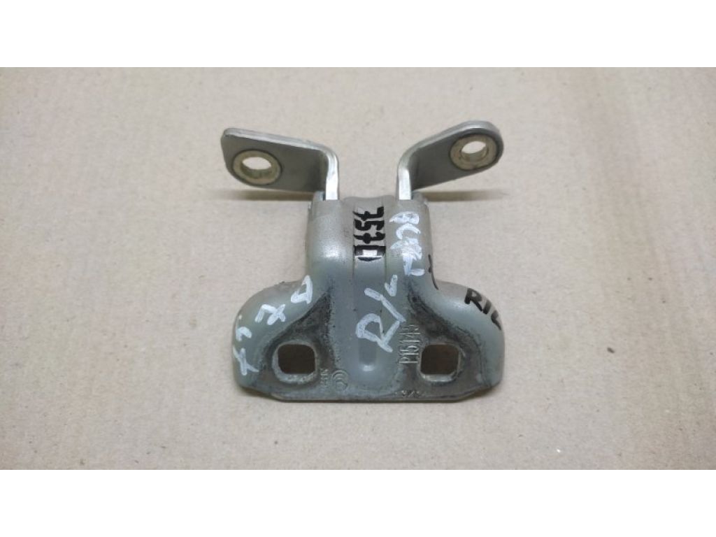 13501713 | Петля двері верхня задн. лів. CADILLAC ATS 12-19