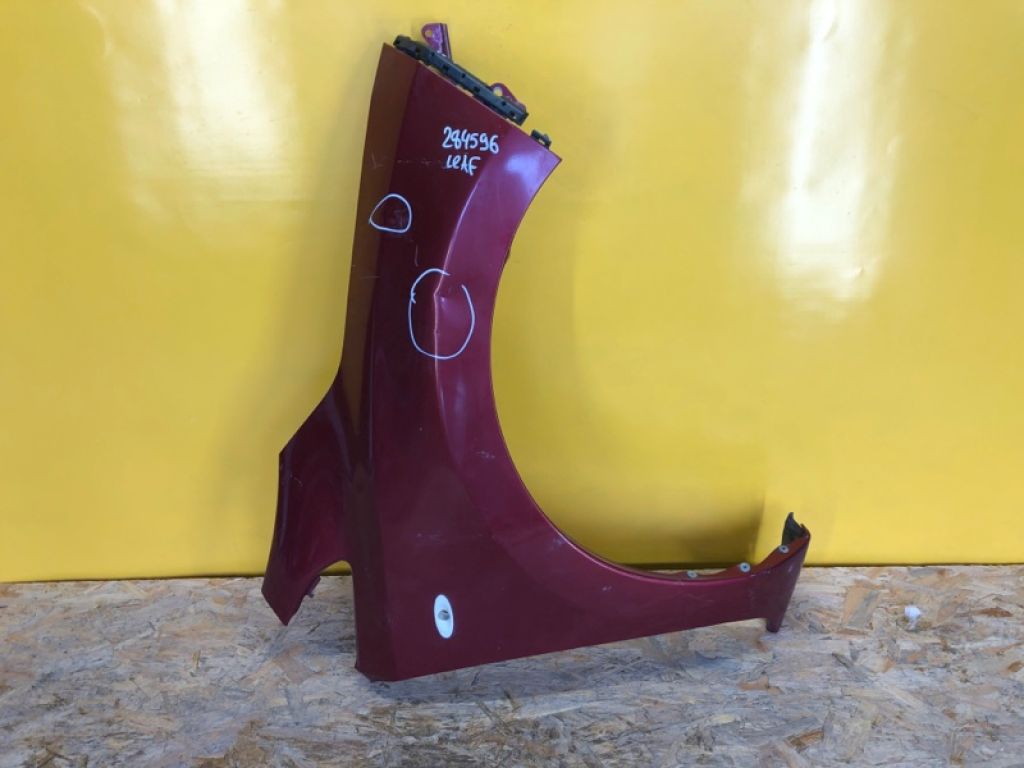 63100-3NF0A | Крило переднє прав. NISSAN LEAF 10-17