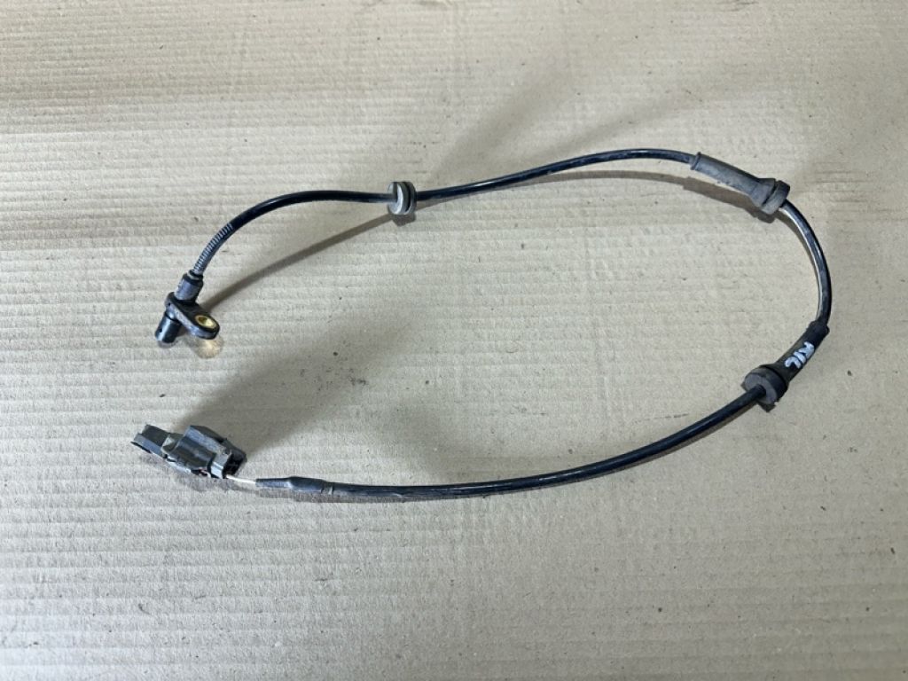 47900-3NA0A | Датчик ABS задн. лев. NISSAN LEAF 10-17
