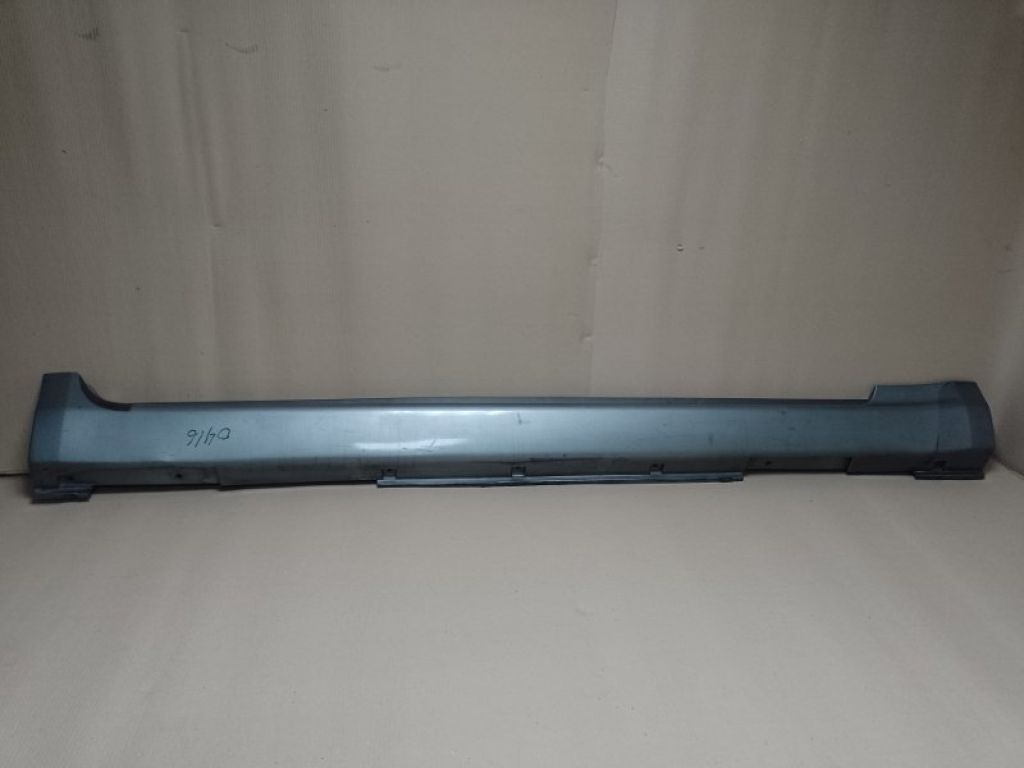 76850-EG008 | Накладка порогу зовнішня прав. INFINITI M35/M45 04-10