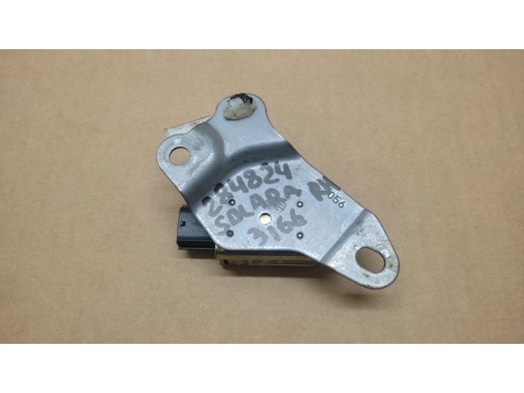 89860-06040 | Датчик удара прав. TOYOTA SOLARA 03-09 - Фото 2