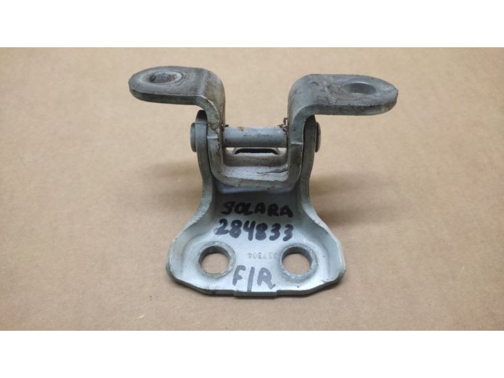 68730-AC010 | Петля двери нижняя передн. прав. TOYOTA SOLARA 03-09