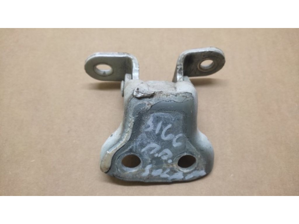 68730-AC010 | Петля двери нижняя передн. прав. TOYOTA SOLARA 03-09 - Фото 2