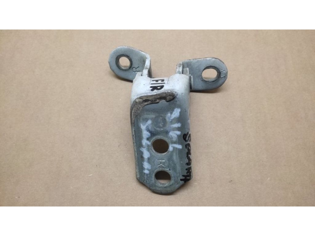 68710-AA020 | Петля двери верхняя передн. прав. TOYOTA SOLARA 03-09