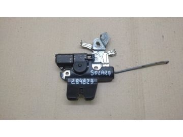 Замок кришки багажника TOYOTA SOLARA 03-09