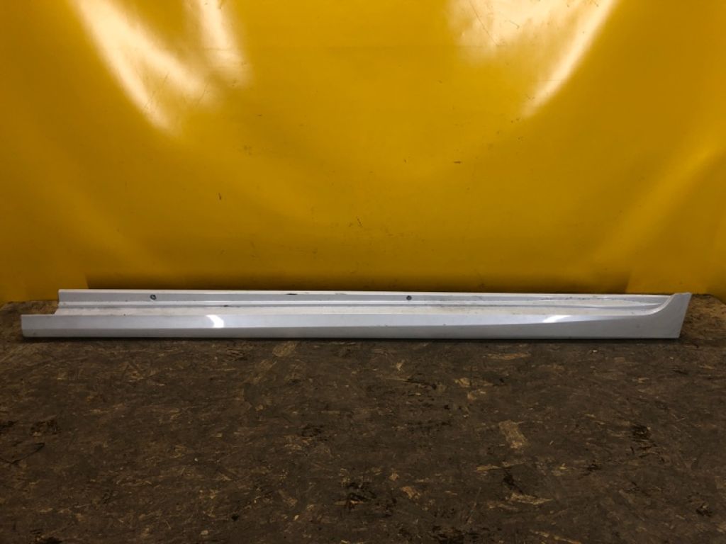 75860-33100 | Накладка порогу зовнішня лів. TOYOTA CAMRY 70 17-