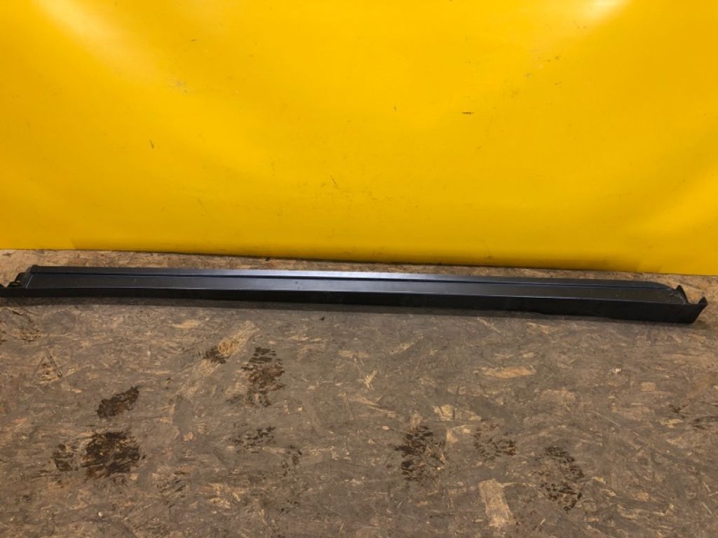 87753-K4000 | Накладка порога наружная лев. HYUNDAI KONA OS 17-23