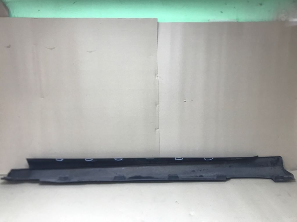 CP9Z-5810176-B | Накладка порогу зовнішня прав. FORD FOCUS 10-18 - Фото 2