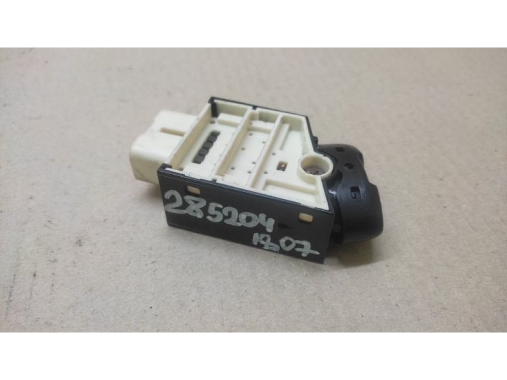 84170-AE030 | Блок керування освітленням TOYOTA SIENNA 03-10 - Фото 2