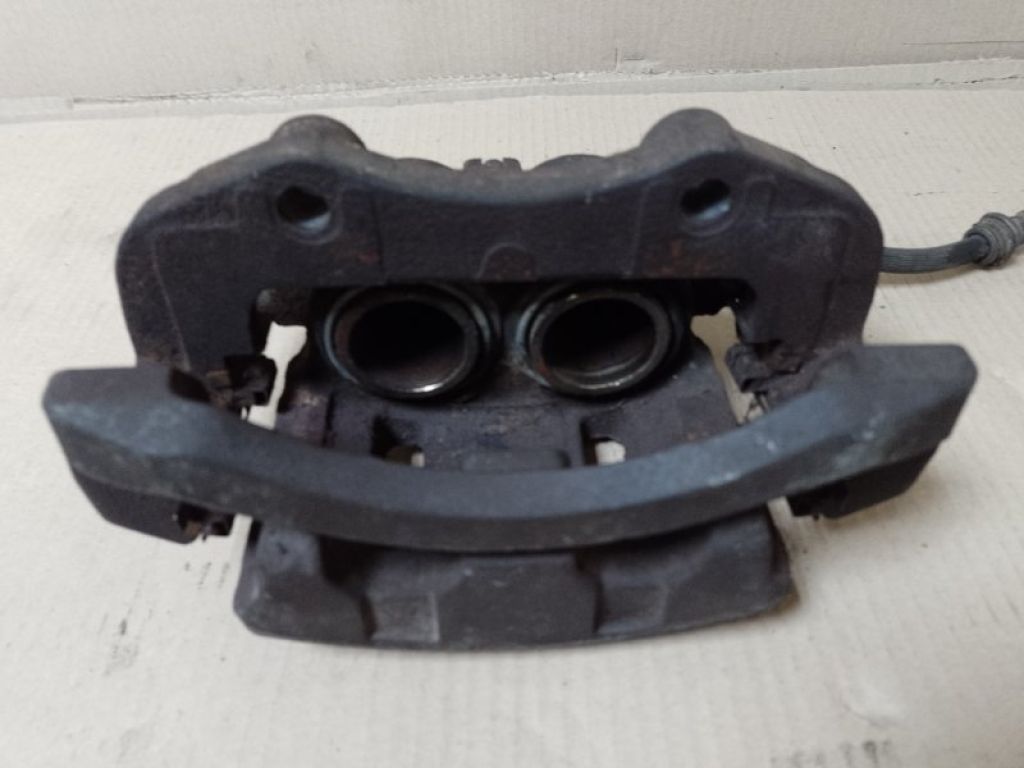 41001-8H300 | Суппорт тормозной передн. прав. NISSAN X-TRAIL T30 01-07 - Фото 2