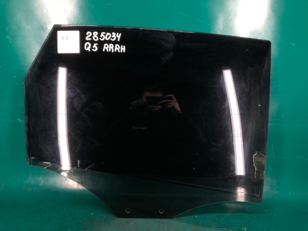 8R0 845 206 G | Скло дверей задн. прав. AUDI Q5 08-16