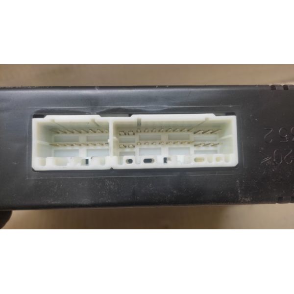 Блок керування піччю TOYOTA AVALON 99-05 55900-07030 — 4
