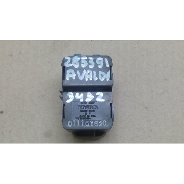 Блок керування люком TOYOTA AVALON 99-05 84862-AC010-A0 — 2