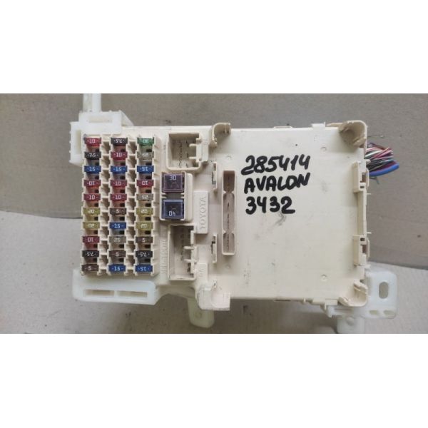 Блок запобіжників салон TOYOTA AVALON 99-05 82730-07030 — 2