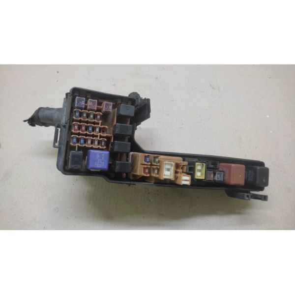 Блок запобіжників моторний відсік TOYOTA AVALON 99-05 82720-07020