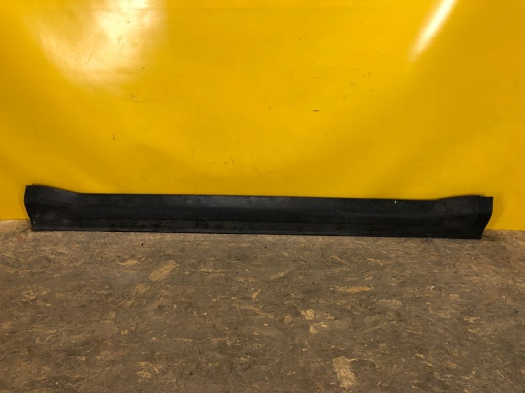 6512A025 | Накладка порога наружная лев. MITSUBISHI OUTLANDER XL 05-13