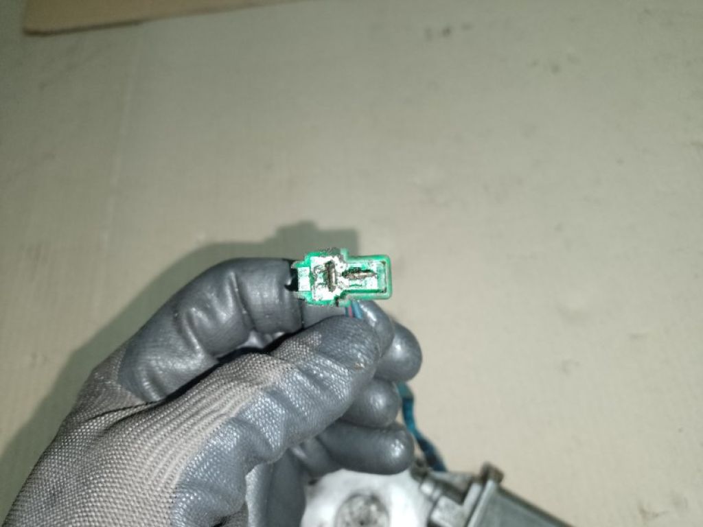 62113FC000 | Моторчик склопідйомника прав. SUBARU FORESTER SF 97-02 - Фото 2