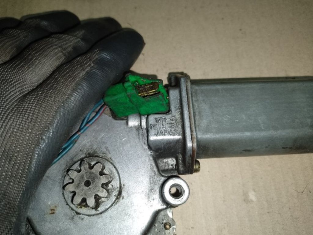 62113FC000 | Моторчик склопідйомника прав. SUBARU FORESTER SF 97-02 - Фото 3