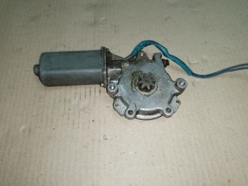 Моторчик склопідйомника передн. лів. SUBARU FORESTER SF 97-02