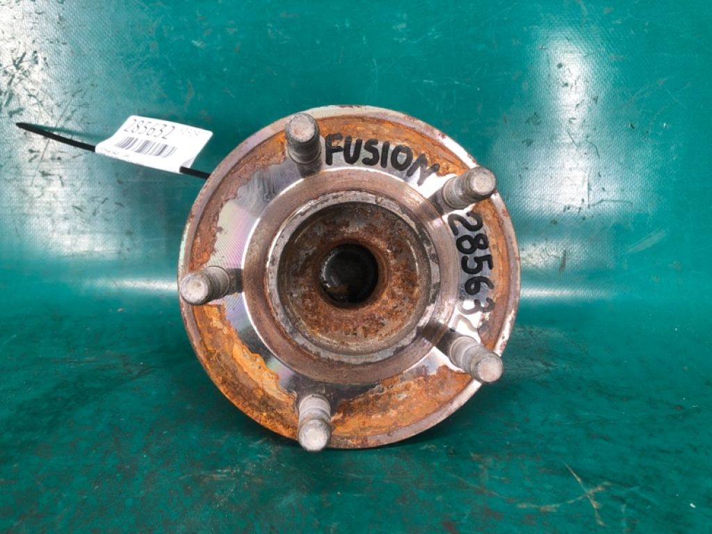 DG9Z-1104-F | Ступица задн. прав. FORD FUSION 14-