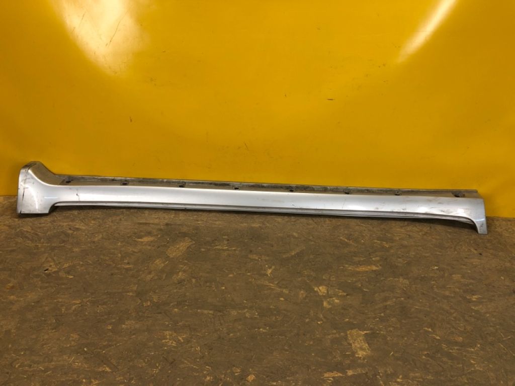 75850-60040 | Накладка порога наружная прав. TOYOTA LAND CRUISER 200 08-21