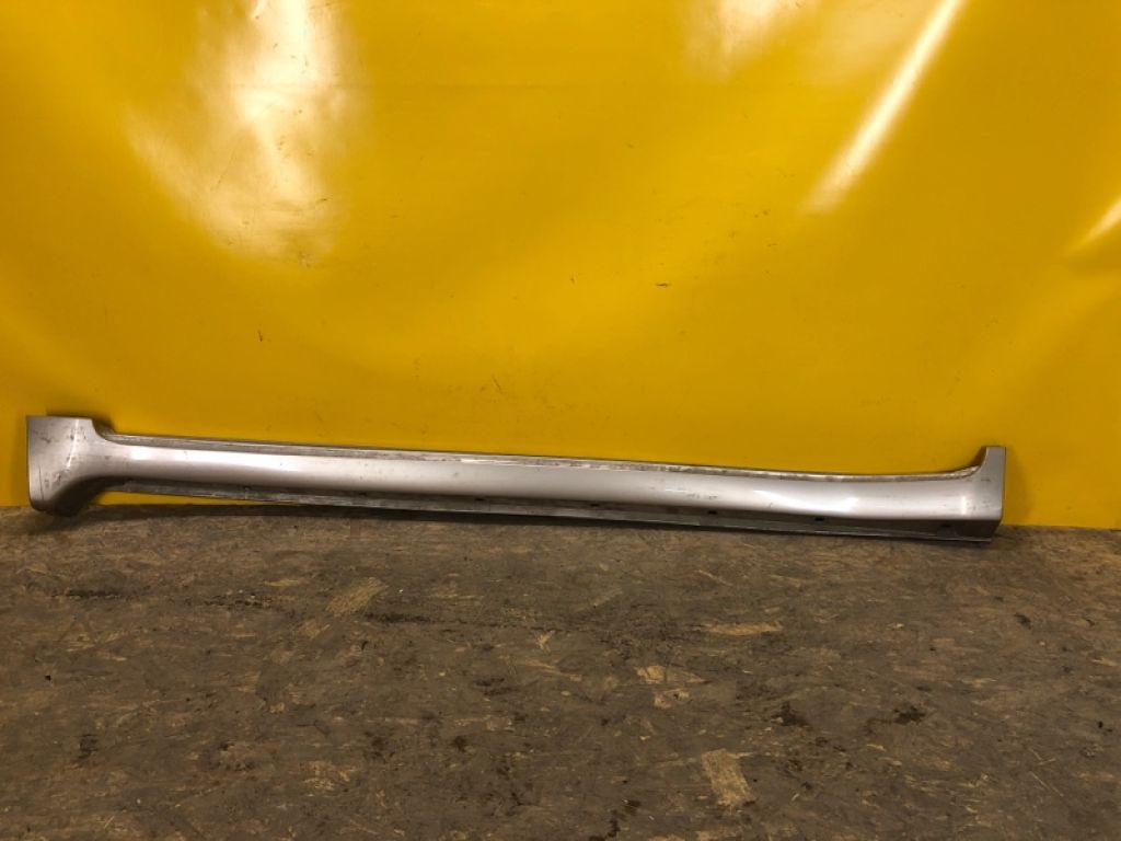 75860-60040 | Накладка порогу зовнішня лів. TOYOTA LAND CRUISER 200 08-21