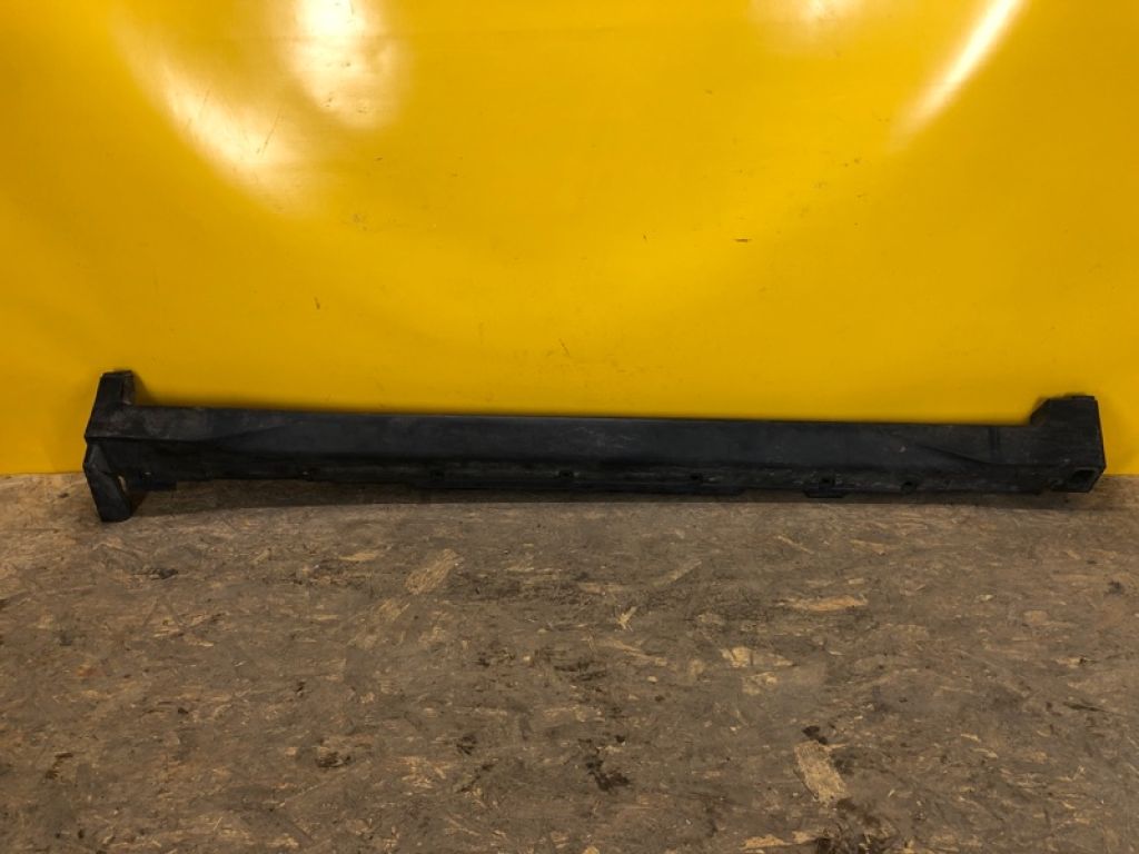 76850-4BA0A | Накладка порогу зовнішня прав. NISSAN X-TRAIL/ROGUE T32 13-20
