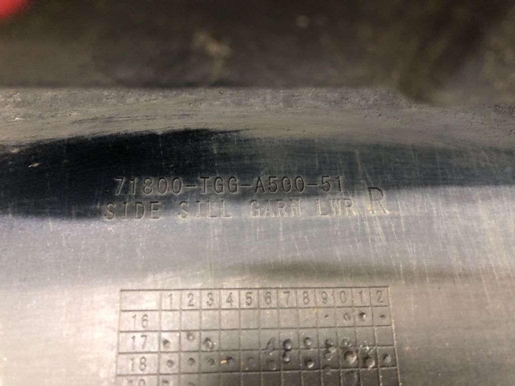 71800-TGG-A500 | Накладка порога наружная прав. HONDA CIVIC FC/FK 15- - Фото 5