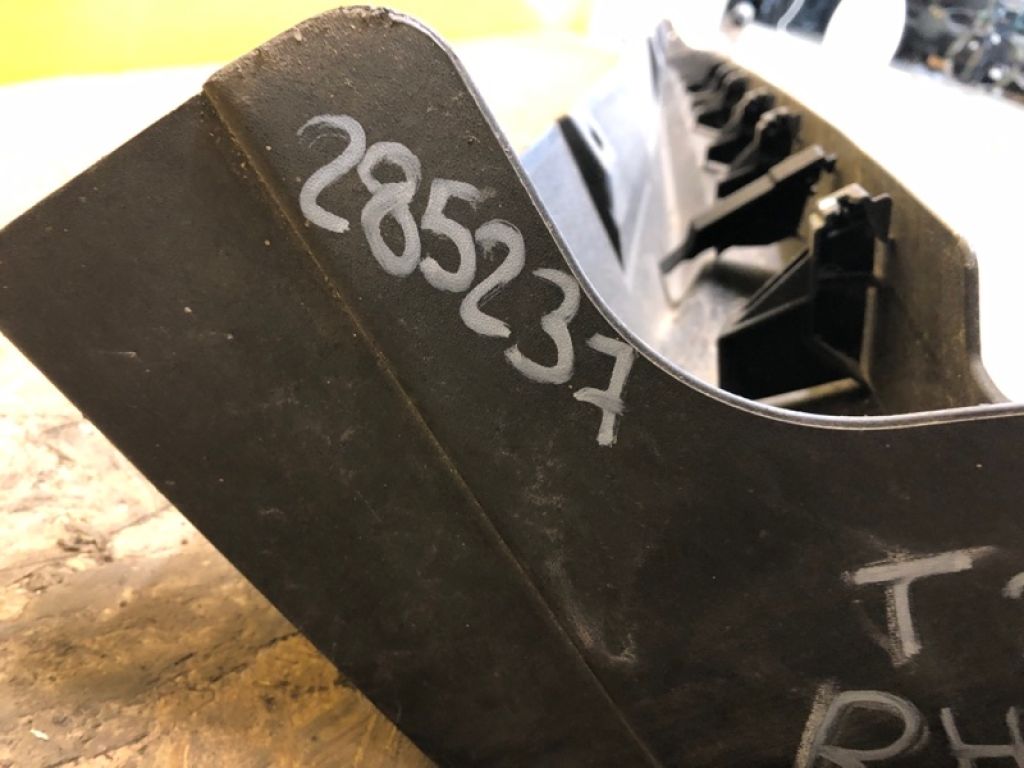 76850-6FR0A | Накладка порогу зовнішня прав. NISSAN X-TRAIL/ROGUE T32 13-20 - Фото 2