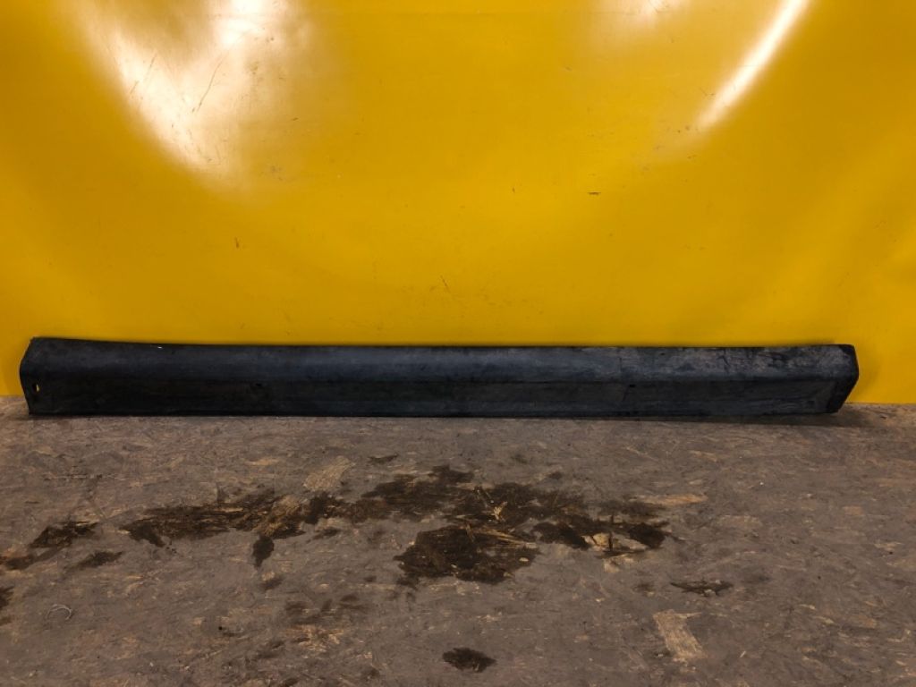 6512A422 | Накладка порогу зовнішня прав. MITSUBISHI OUTLANDER GF 12-