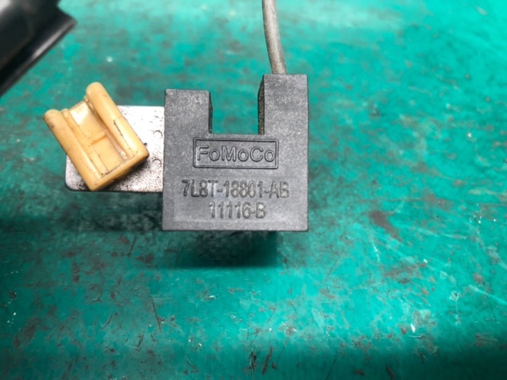 7L8Z-18801-A | Конденсатор FORD FUSION 14- - Фото 3